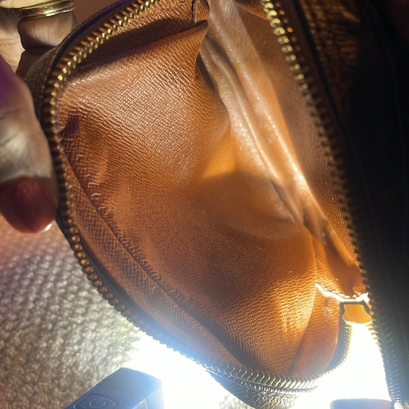 AUTHENTIC LOUIS VUITTON DANUBE CROSSBODY WITH COA FROM ENTRUPY - Picture 10 of 10